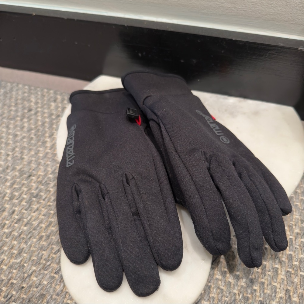 Manzella Black Thermal Gloves Outdoor Activities